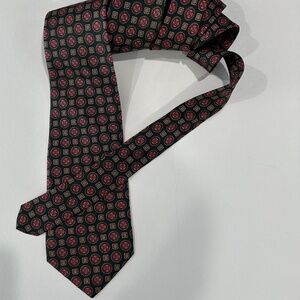 Men's WRIGHT & Co. classic‎ neck tie.